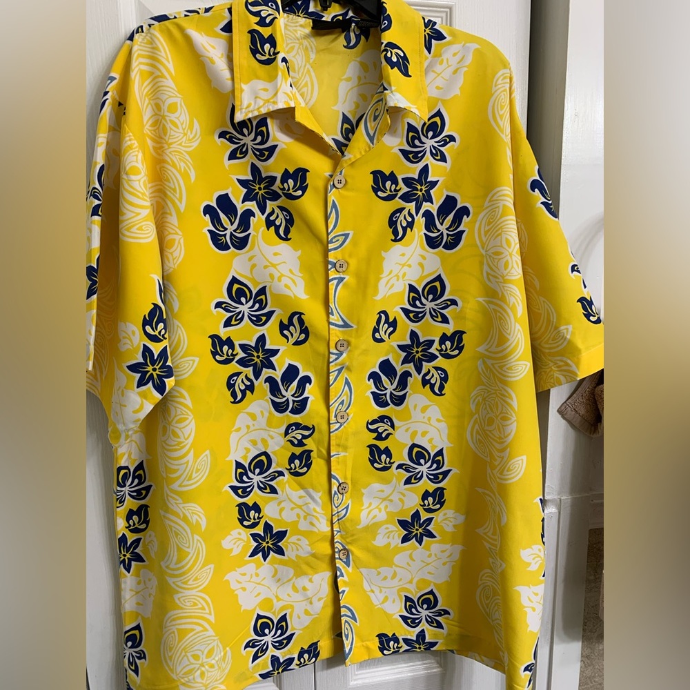 Street Culture, 2X man shirt, yellow,white and blue, polyester,
